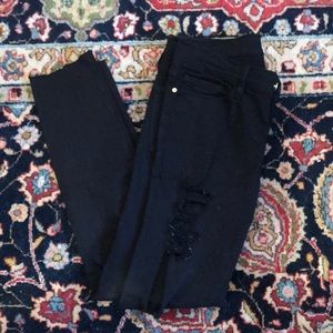 Frame Destructed Black Denim Jean